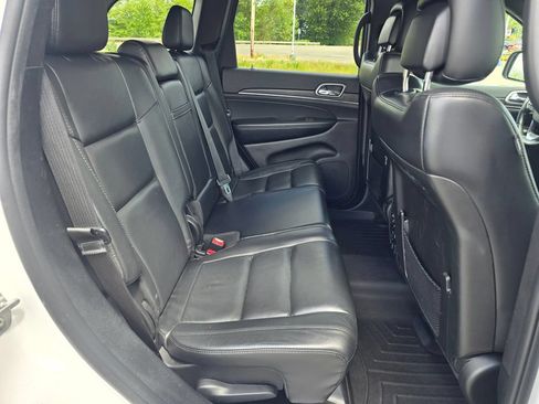 Used 2018 Jeep Grand Cherokee Limited AWD/4WD image 22