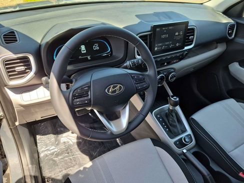 New 2026 Hyundai Venue SEL FWD image 10