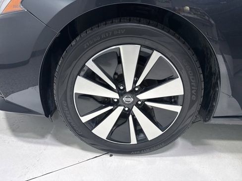 Used 2019 Nissan Altima 2.5 SV image 7