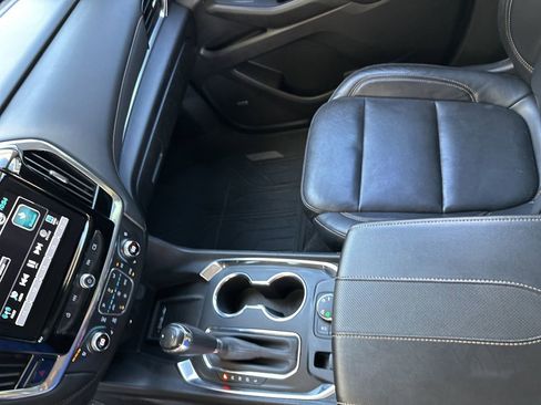 Used 2019 Chevrolet Traverse Premier w/ LPO, Floor Liner Package AWD/4WD image 25