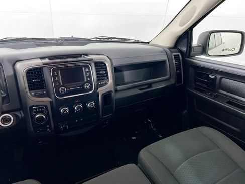 Used 2018 RAM 1500 Express w/ Express Value Package AWD/4WD image 27