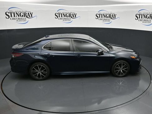 Used 2021 Toyota Camry SE FWD image 25