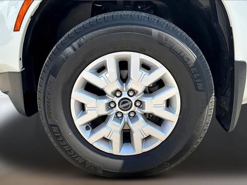 Used 2023 Nissan Frontier SV w/ Tow Package AWD/4WD image 32