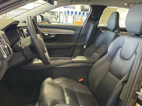 Used 2023 Volvo S90 B6 Ultimate w/ Protection Package Premier image 29