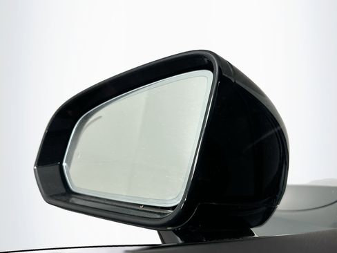 Used 2021 Volvo S60 T5 Momentum w/ Premium Package image 16