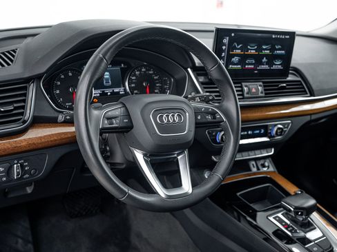 Certified 2023 Audi Q5 2.0T Premium w/ Convenience Package AWD/4WD image 11