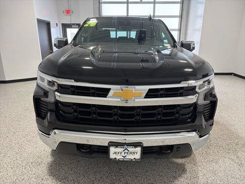 New 2026 Chevrolet Silverado 1500 LT w/ Safety Package AWD/4WD image 3