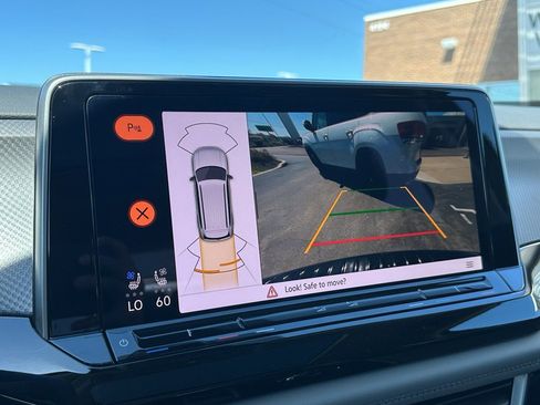 New 2026 Volkswagen Atlas Peak Edition AWD/4WD image 25