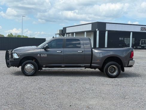 Used 2017 RAM 3500 Big Horn AWD/4WD image 9