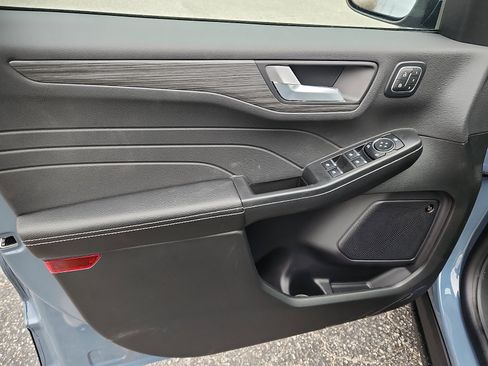 New 2026 Ford Escape Platinum w/ Premium Technology Package image 8