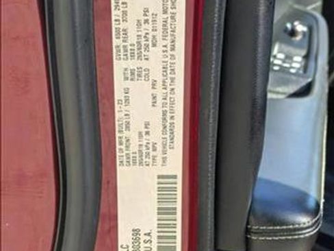 Used 2023 Jeep Grand Cherokee L Laredo image 25