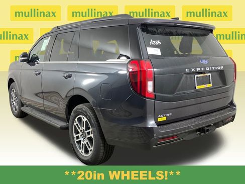 New 2026 Ford Expedition Active image 10