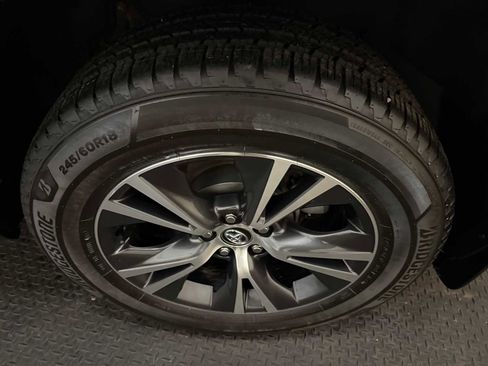 Used 2018 Toyota Highlander LE image 9