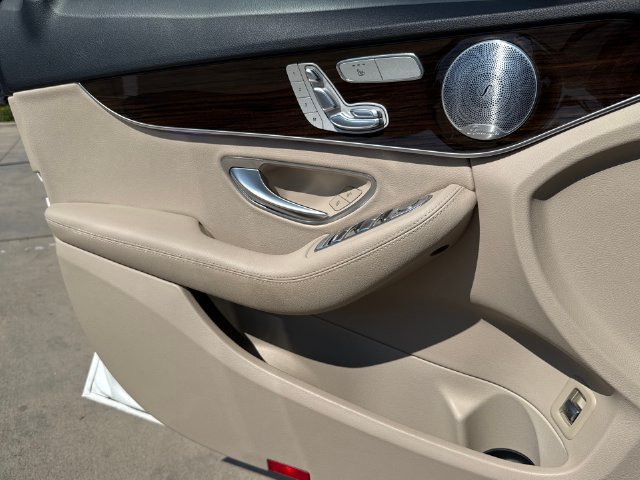 Used 2021 Mercedes-Benz C 300 Sedan image 21