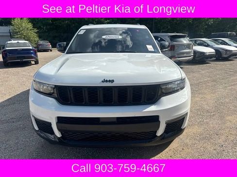 Used 2024 Jeep Grand Cherokee L Limited w/ Black Appearance Package AWD/4WD image 2