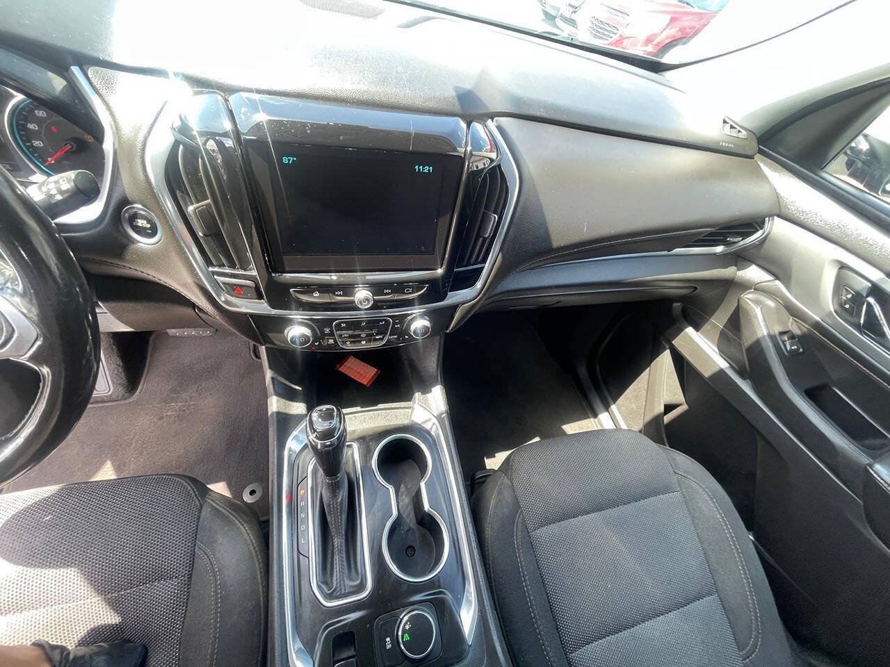 Used 2019 Chevrolet Traverse LT FWD image 16