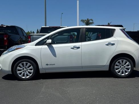 Used 2015 Nissan Leaf S w/ Charge Package FWD image 8