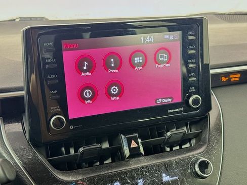 Used 2022 Toyota Corolla LE FWD image 30