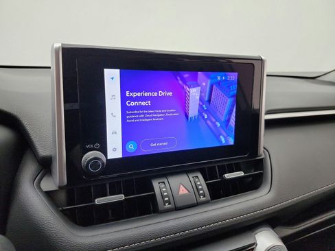 Used 2023 Toyota RAV4 XLE Premium FWD image 9