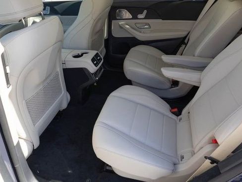 New 2026 Mercedes-Benz GLS 450 4MATIC image 17
