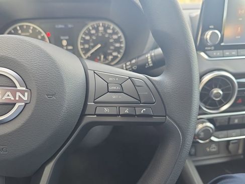Certified 2025 Nissan Sentra S FWD image 19