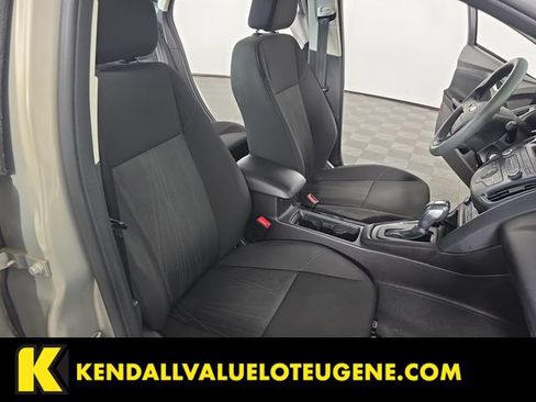 Used 2015 Ford Focus SE FWD image 27