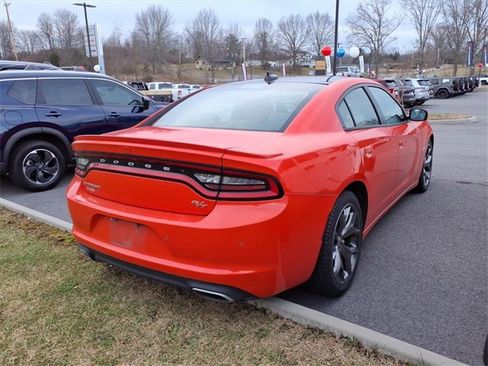 Used 2017 Dodge Charger R/T w/ Plus Group image 6