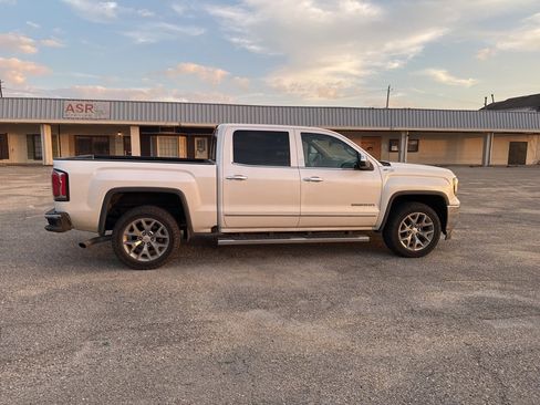 Used 2018 GMC Sierra 1500 SLT image 14