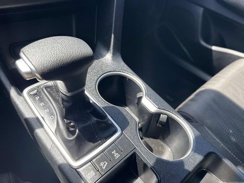 Used 2020 Kia Sportage LX AWD/4WD image 26
