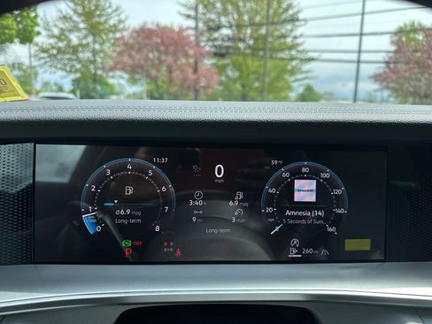 New 2026 Volkswagen Tiguan SE R-Line AWD/4WD image 8