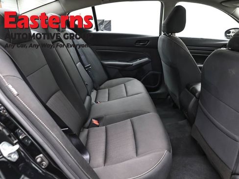 Used 2024 Nissan Altima 2.5 SV w/ SV Premium Package FWD image 23
