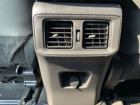 Certified 2023 Toyota RAV4 LE FWD image 31