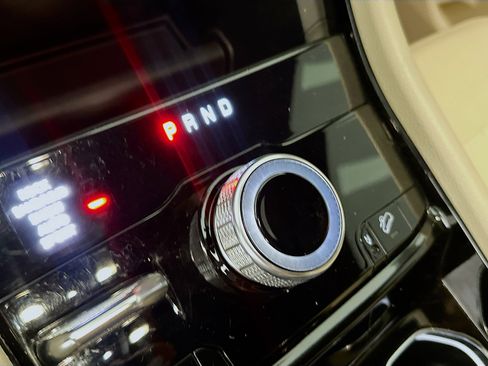 Used 2022 Jeep Grand Cherokee Limited 4xe image 25