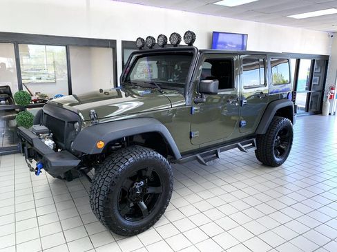 Used 2015 Jeep Wrangler Unlimited Sport w/ Quick Order Package 24S AWD/4WD image 3