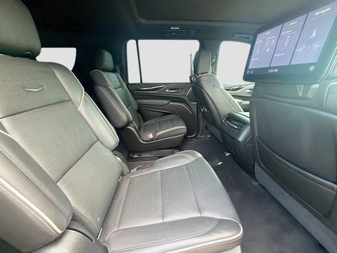 Used 2021 Cadillac Escalade ESV Sport AWD/4WD image 27