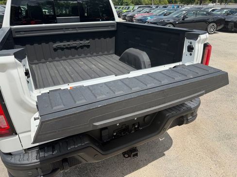 Used 2024 GMC Sierra 1500 AT4X w/ AT4X AEV Edition AWD/4WD image 7
