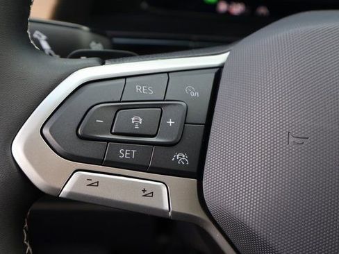 New 2026 Volkswagen Atlas SE image 21