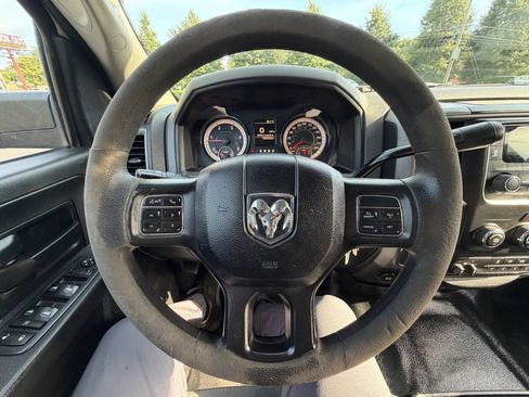 Used 2018 RAM 3500 Tradesman RWD image 24