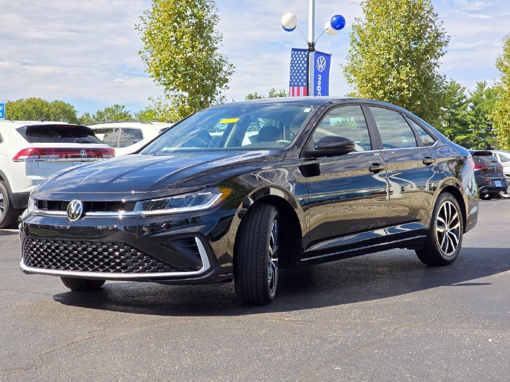 Used 2026 Volkswagen Jetta SE FWD image 18