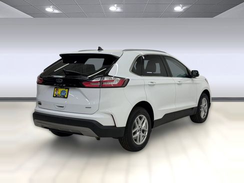 Used 2022 Ford Edge SEL w/ Convenience Package AWD/4WD image 7