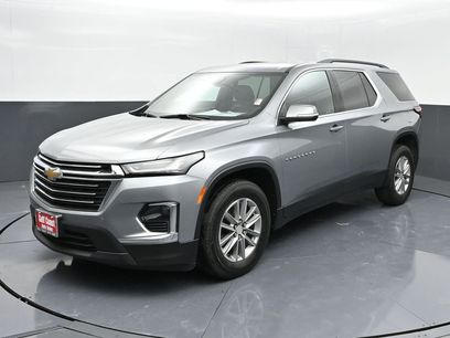 Used 2023 Chevrolet Traverse LT