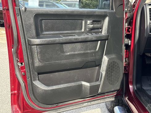 Used 2018 RAM 1500 Express image 23