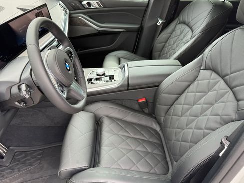 New 2026 BMW X5 xDrive40i w/ Executive Package image 12