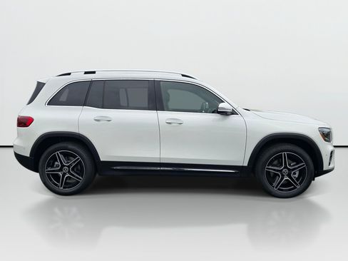New 2026 Mercedes-Benz GLB 250 4MATIC image 7
