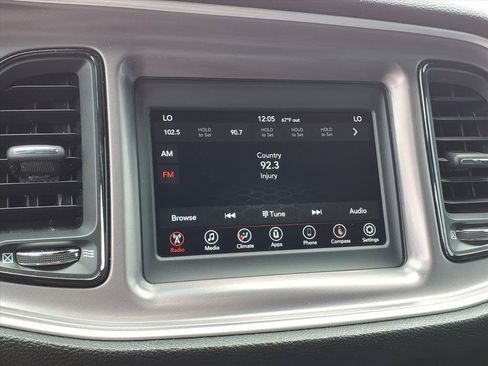 Used 2019 Dodge Challenger SXT w/ Blacktop Package RWD image 5