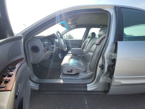 Used 2003 Buick Park Avenue FWD image 20