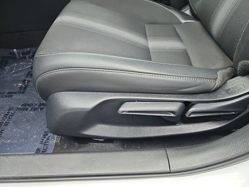 Used 2024 Honda Civic Sport image 25