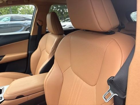 Used 2025 Lexus NX 250 FWD w/ Towing Package (2000 Lbs) image 2