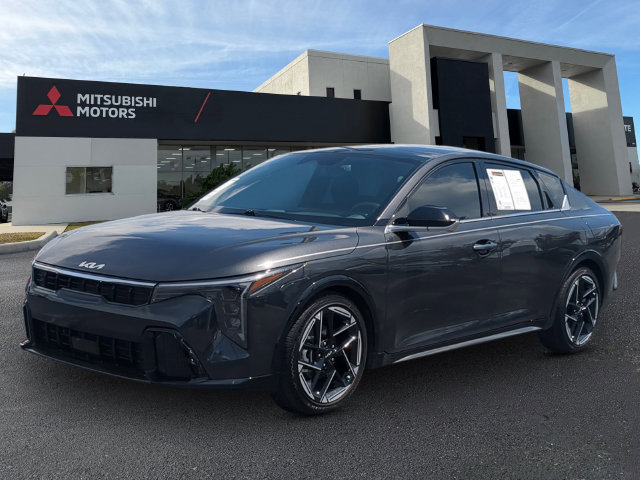 Used 2025 Kia K4 GT-Line w/ GT-Line Premium Package FWD image 1