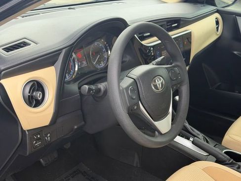 Used 2019 Toyota Corolla LE FWD image 10